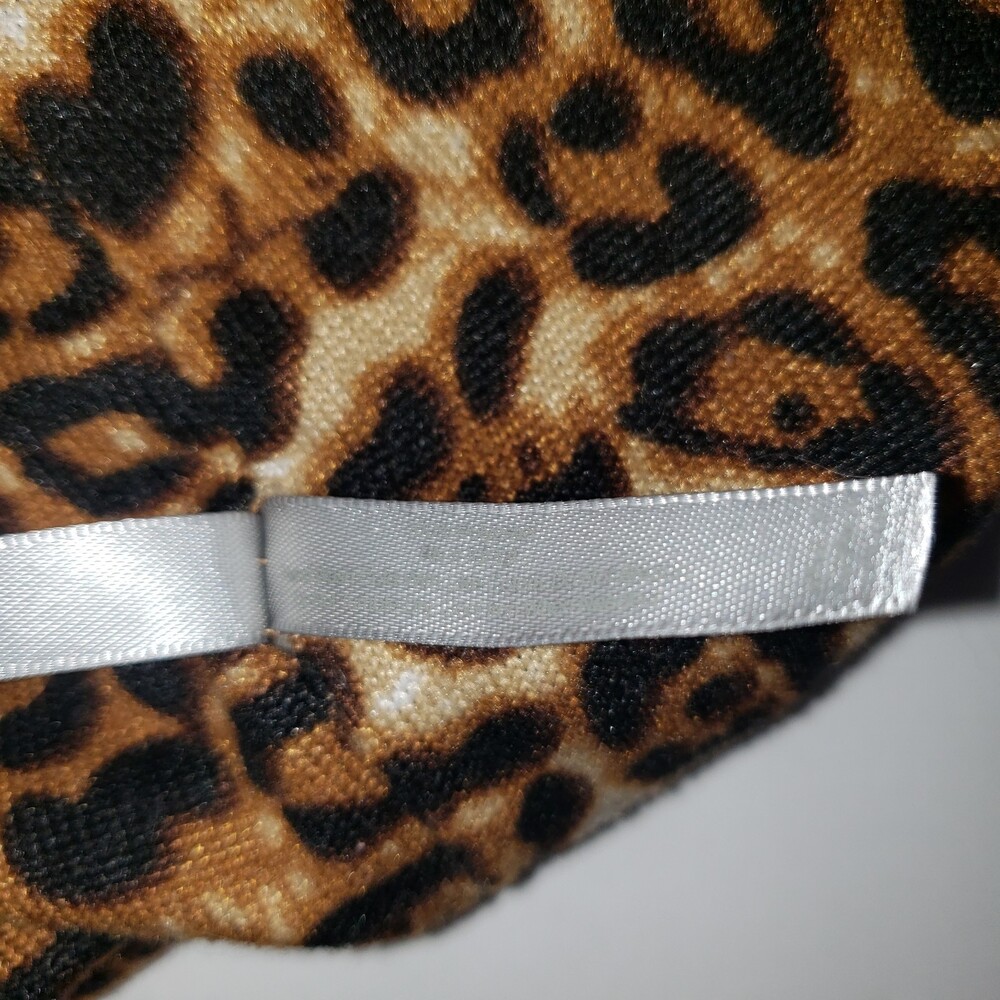CHARLOTTE RUSSE Leopard Infinity Loop Winter Scarf - Picture 4 of 6